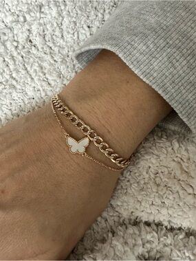 AUTHENTIC Van Cleef Sweet Alhambra Bracelet